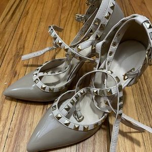 Wild diva nude heels size 7